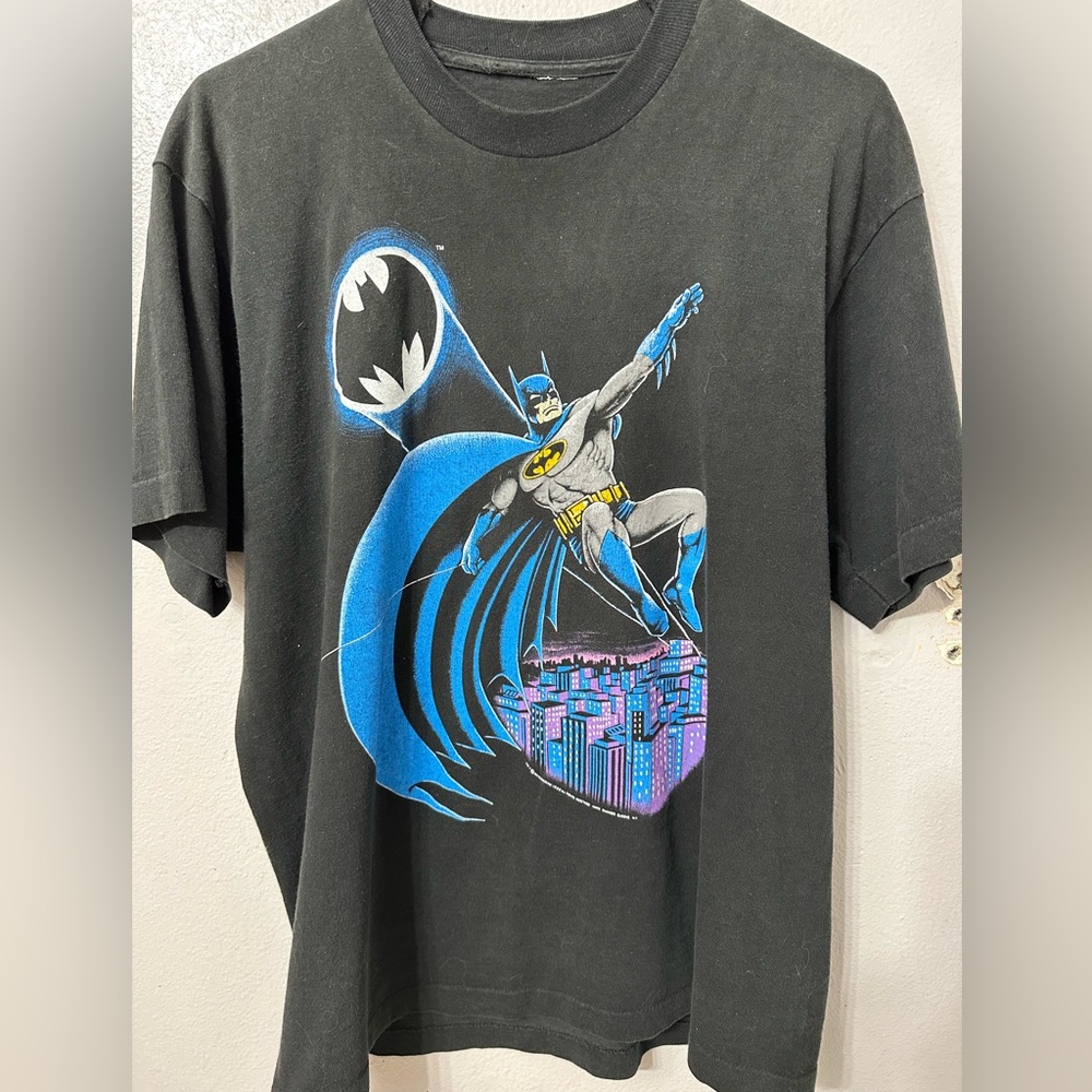 Vintage 1988 Batman size Large.